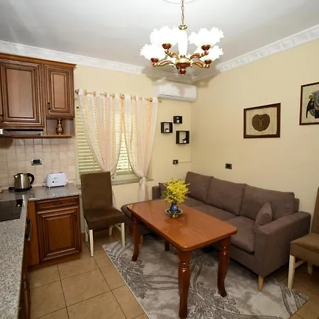 Kelti Center Apartament Tirana