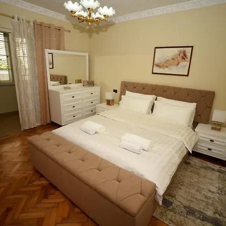 Kelti Center Apartament *